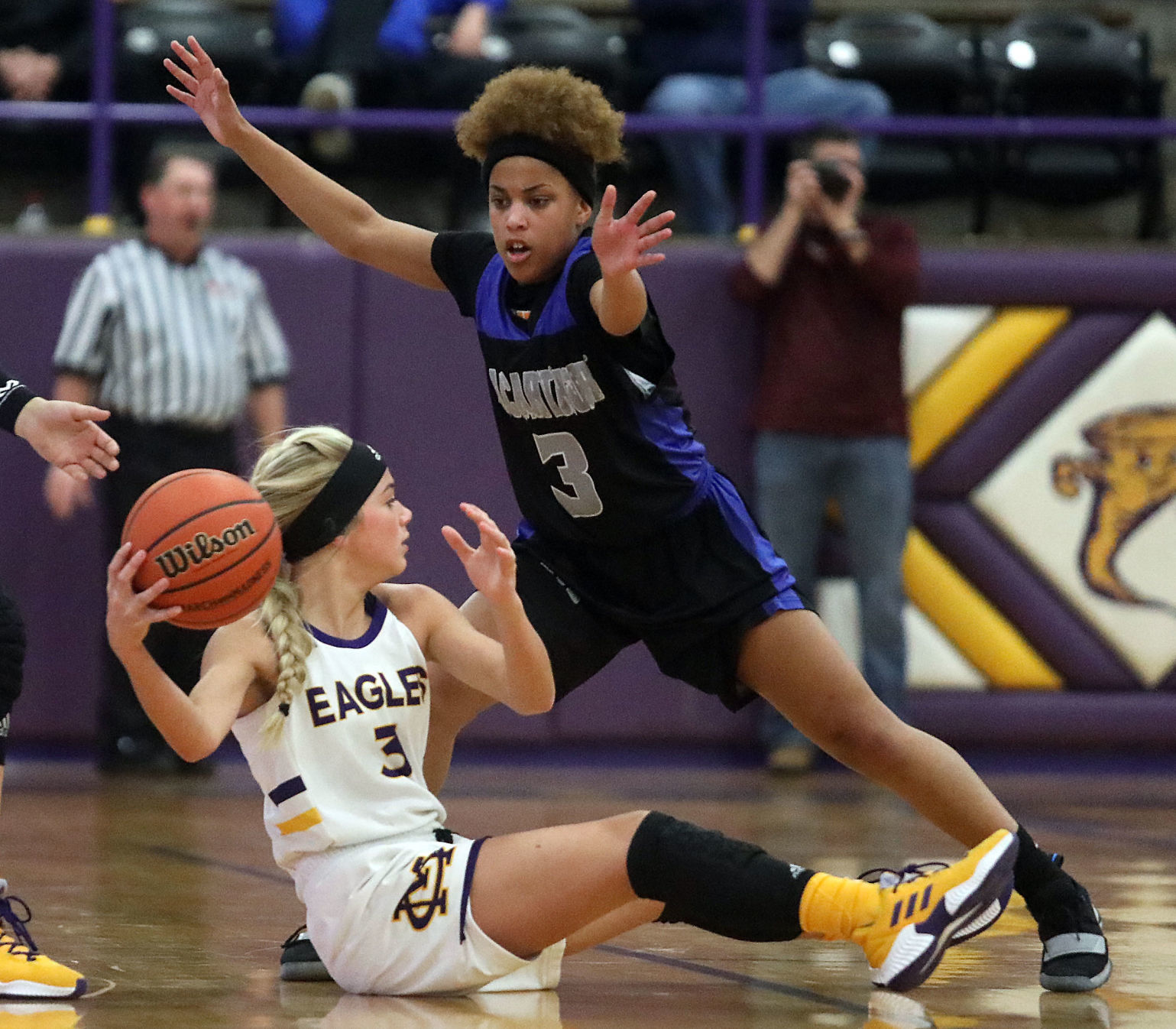 MacArthur vs Civic Memorial girls basketball 17 2.18.19.jpg